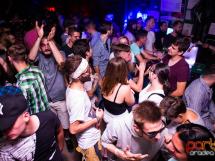 Saturday Madness, Poza