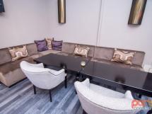 Grandezza Galerie De Local 16