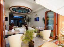 Fan Ice Galerie Local 33