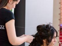 Make Up Cosmo Beauty School 684