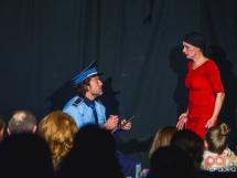 Spectacol De Teatru In Urban 69